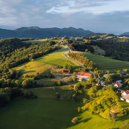 Casa vacanze Luxury Farm Stay, Kmetija Meta Sevnica